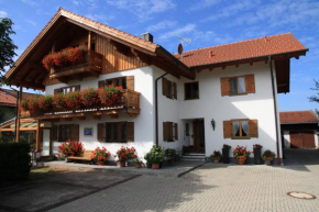 Gästehaus Burgmayr